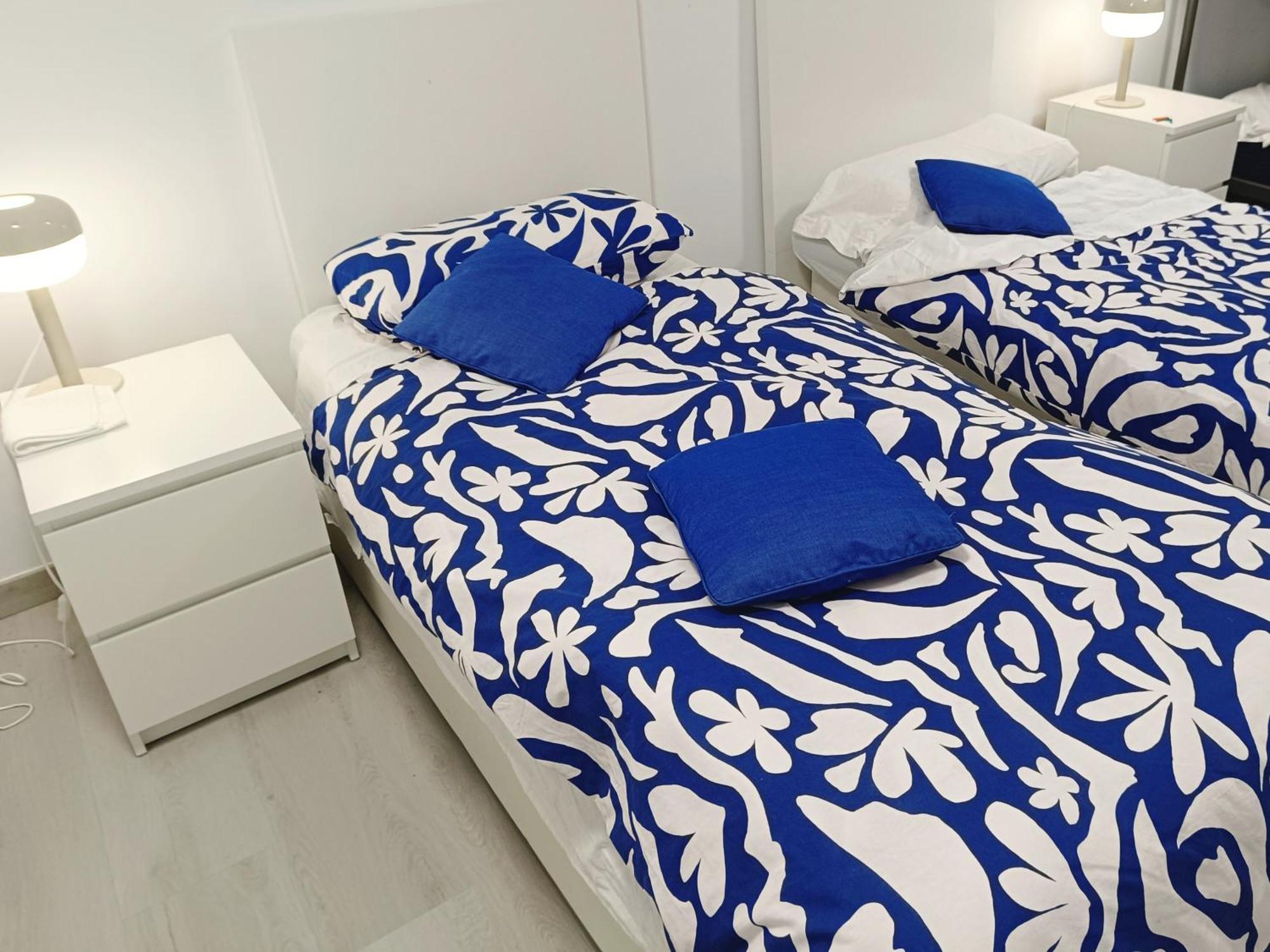-Hostel Latimoamericano Masculino II Мадрид Экстерьер фото